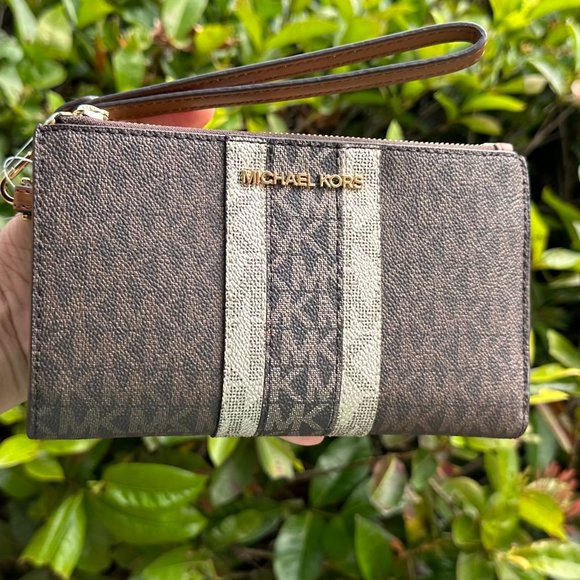 Michael Kors Jet Set Travel Large Double Zip Wallet Center Stripe MK Brown Multi - Picture 1 of 6